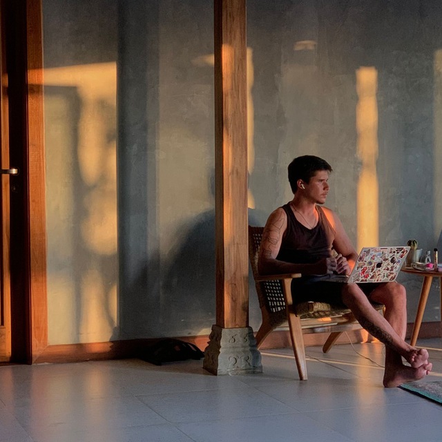 Артем Титоренко